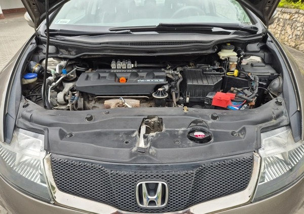 Honda Civic cena 10600 przebieg: 402000, rok produkcji 2006 z Kraków małe 379